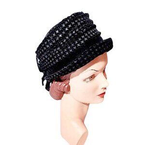 1960s True Vintage Real Black Velvet Brimmed Hat Pleated Cloche Bucket Style